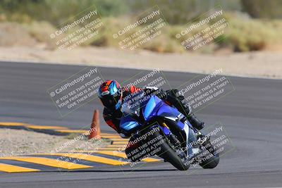 media/Oct-08-2022-SoCal Trackdays (Sat) [[1fc3beec89]]/Turn 10 (945am)/